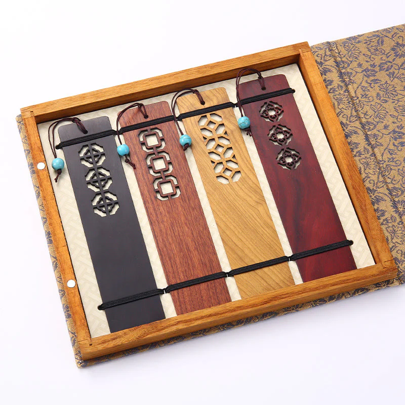 Buddha Stones 4 pezzi Quattro stagioni prugna orchidea bambù crisantemo maschera dell'opera di Pechino segnalibri in legno con scatola regalo - Image 16