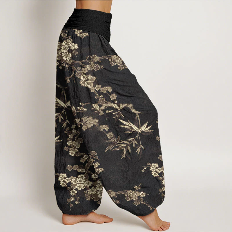 Pantaloni harem da donna con elastico in vita, in cotone bianco con motivo floreale Sakura, modello Buddha Stones - Image 9